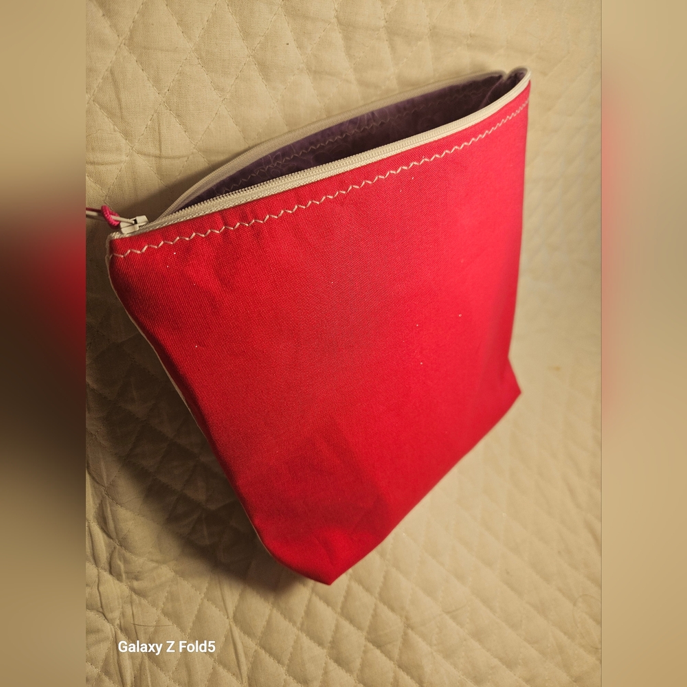 Colorful Graphic Pouch - Picture 4 of 6